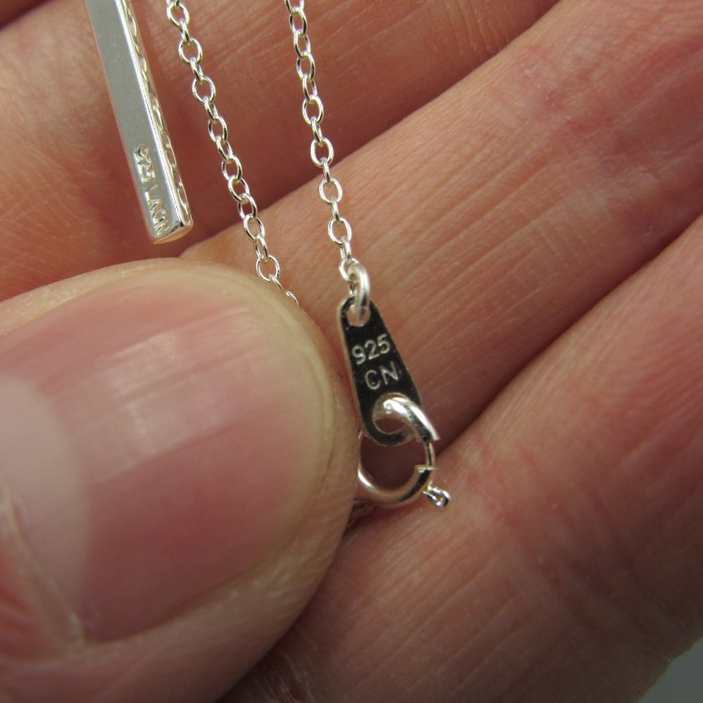 18 Sterling Silver Strength Word Bar Pendant Necklace… Gem